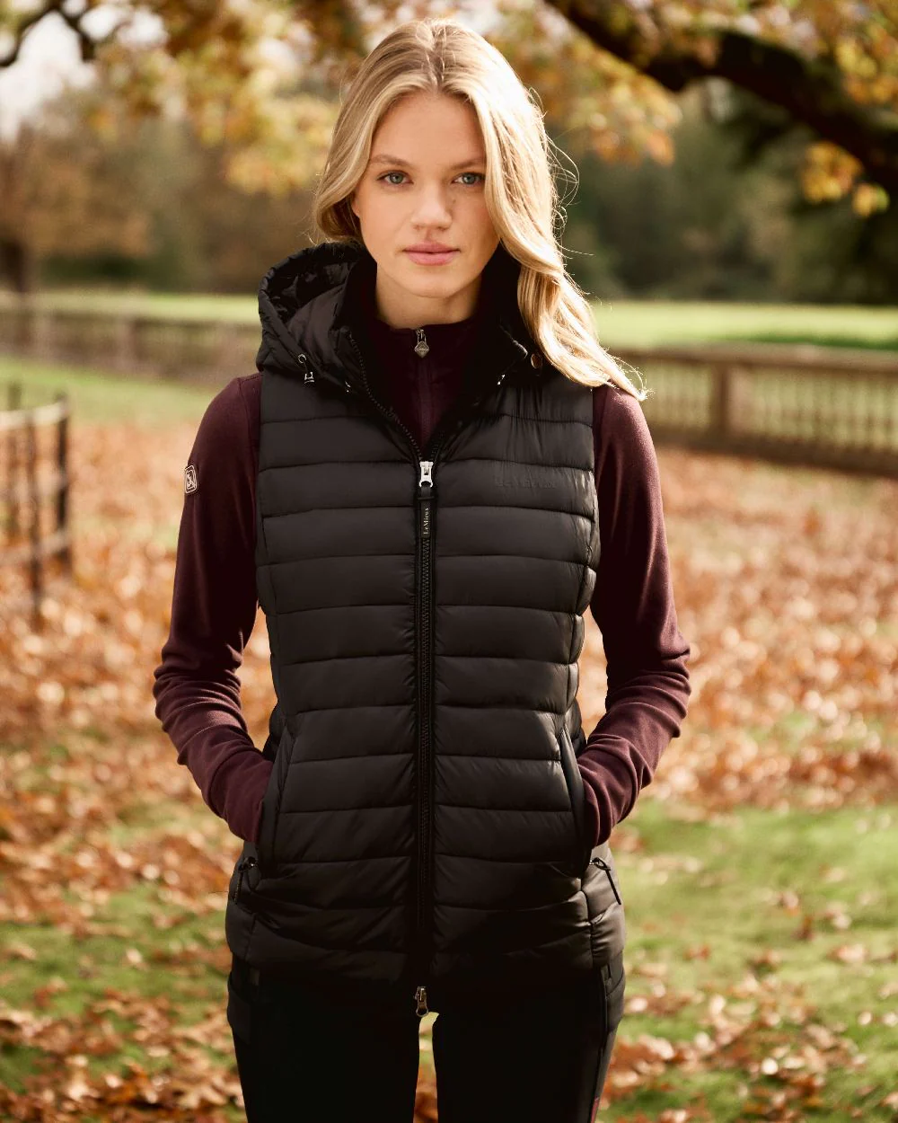 LeMieux Womens Rose Hooded Puffer Gilet - Image 2
