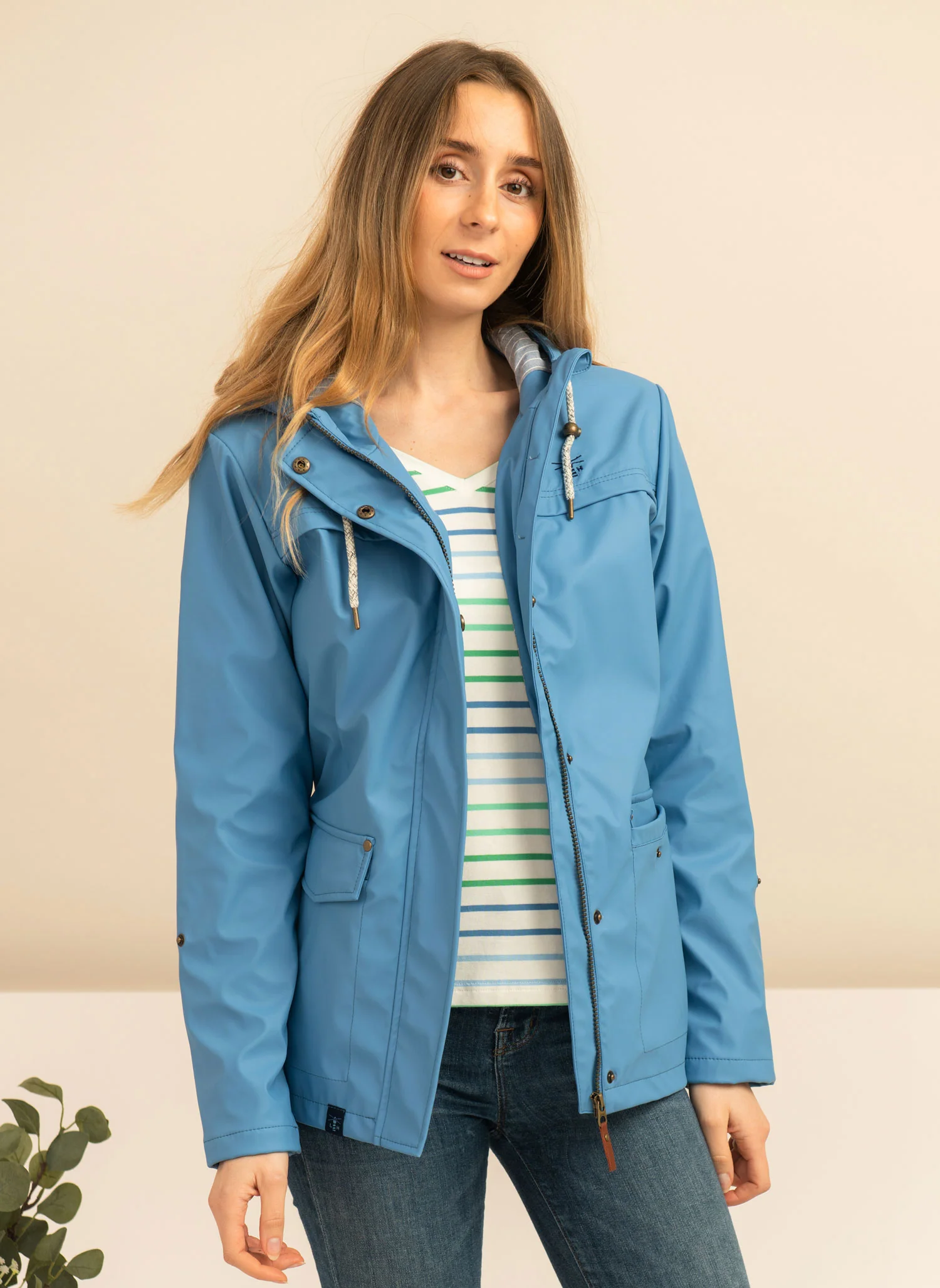 Lighthouse Bowline Short Rubberised Jacket - Image 15