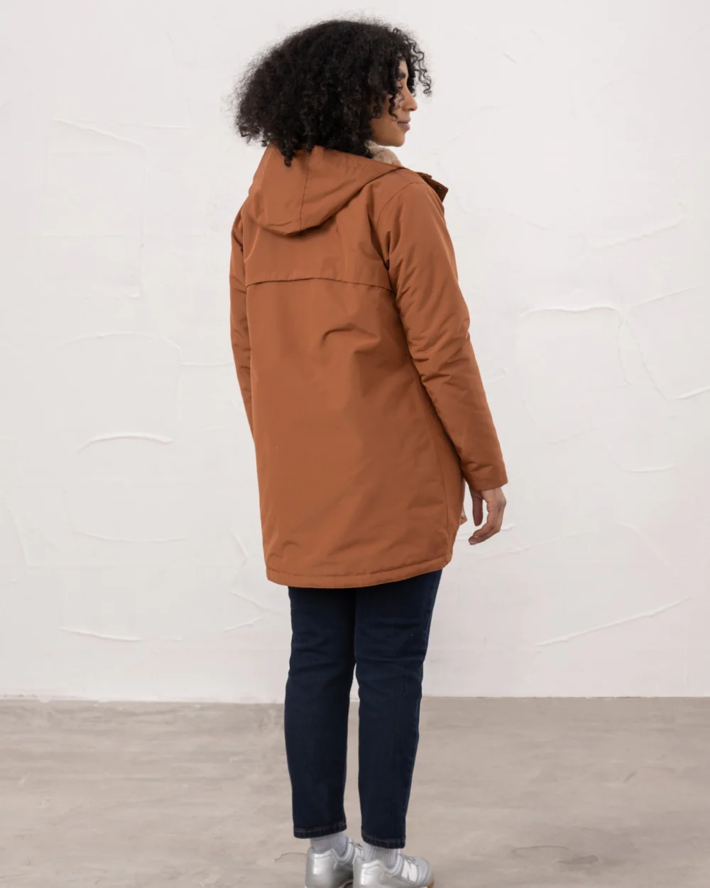 Lighthouse Ladies Scarlet Coat - Image 20