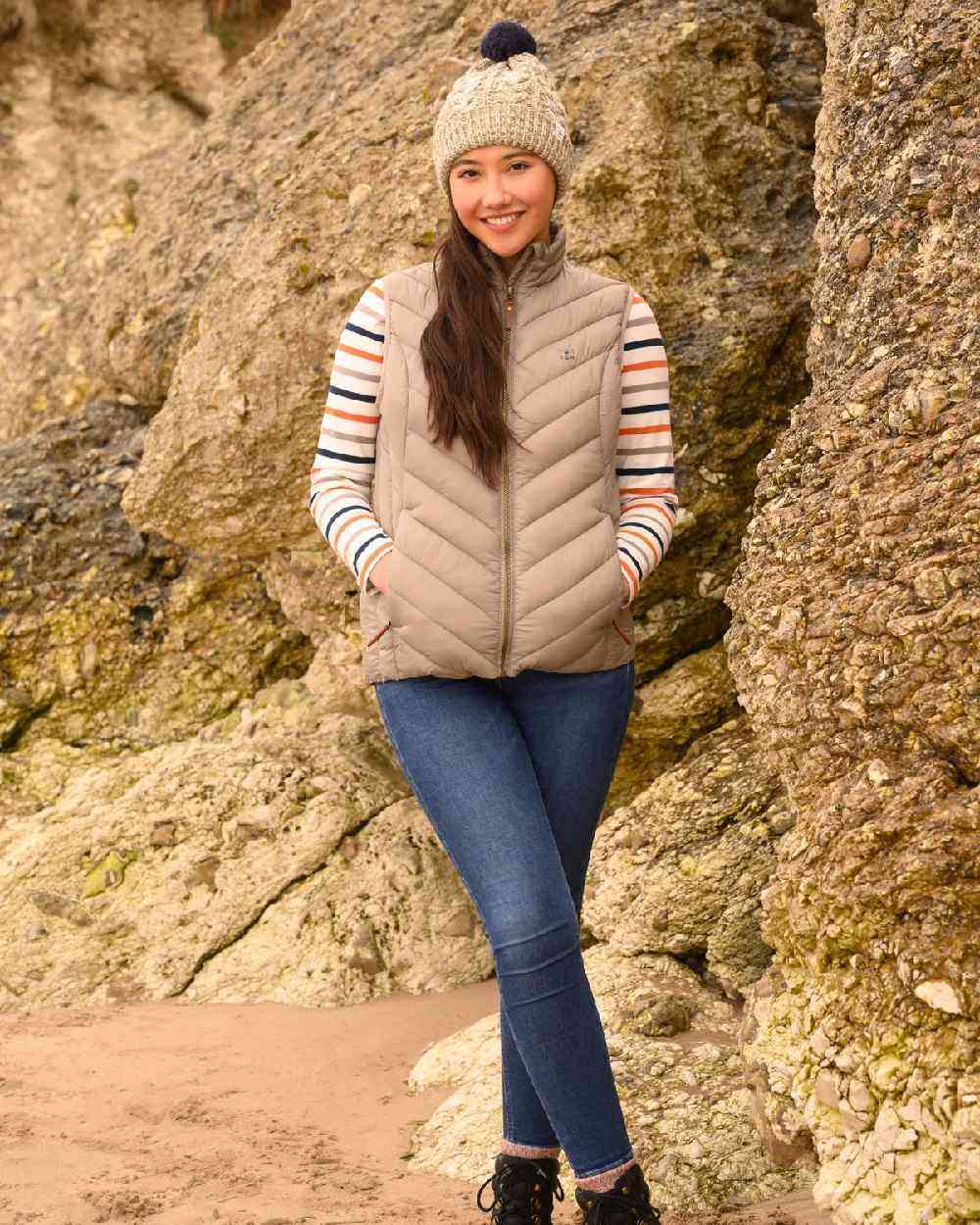 Lighthouse Laurel Ladies Gilet - Image 22