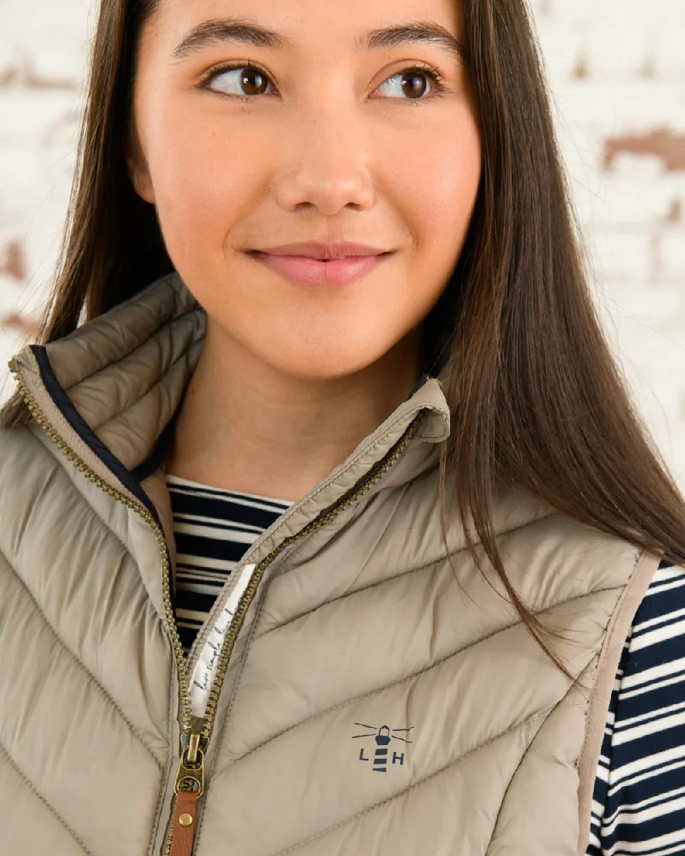 Lighthouse Laurel Ladies Gilet - Image 24