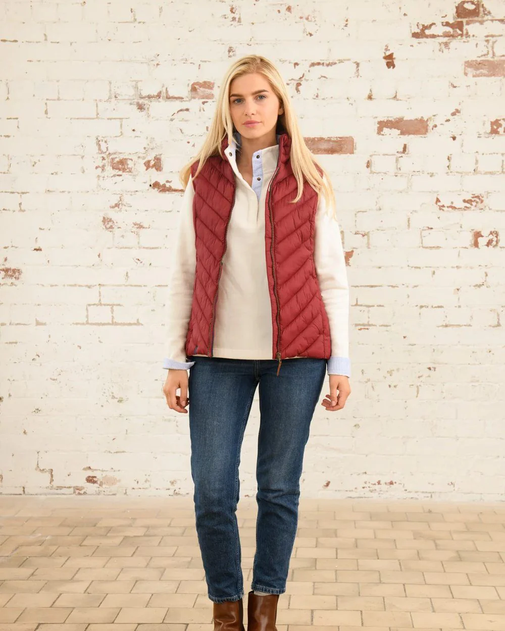 Lighthouse Laurel Ladies Gilet - Image 3