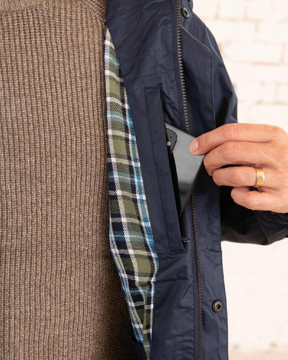 Lighthouse Mens Oxford Raincoat - Image 11