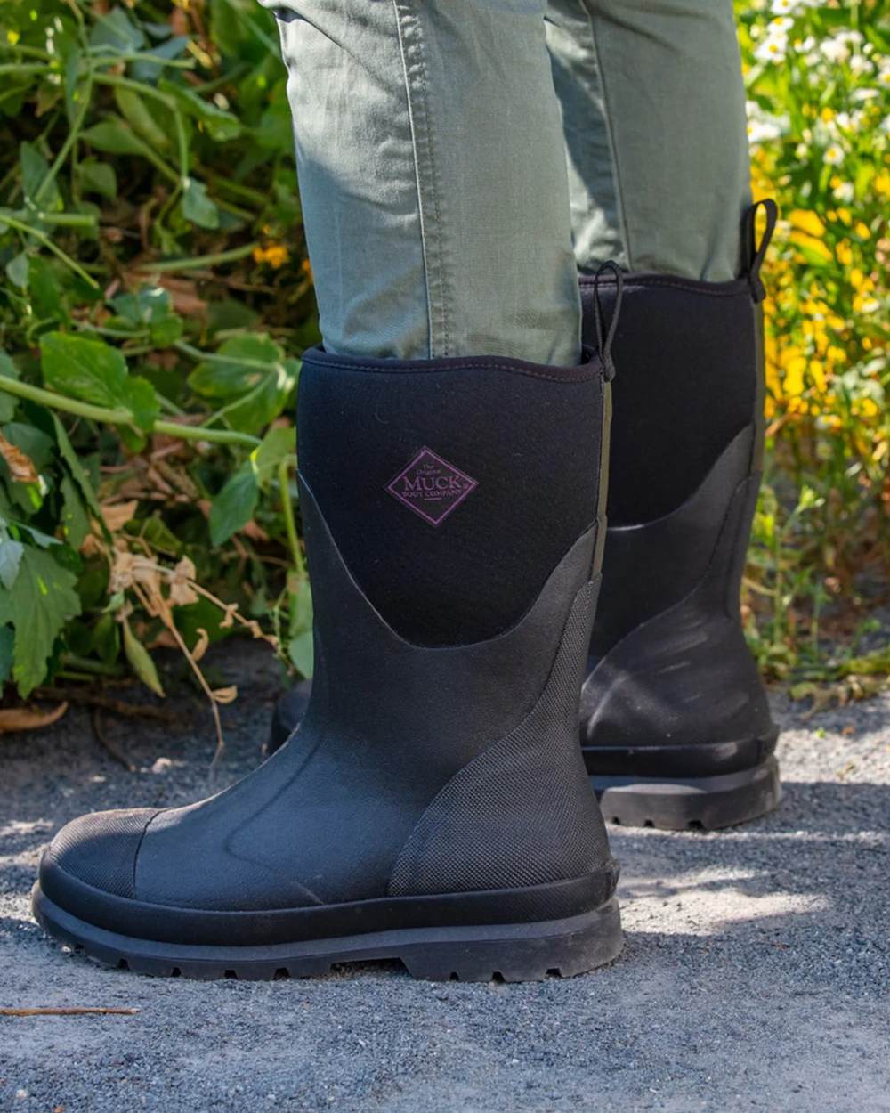 Muck Boots Womens Chore Classic Mid Wellingtons - Image 2