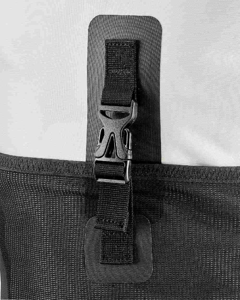 Musto Evolution 40L Dry Backpack - Image 3