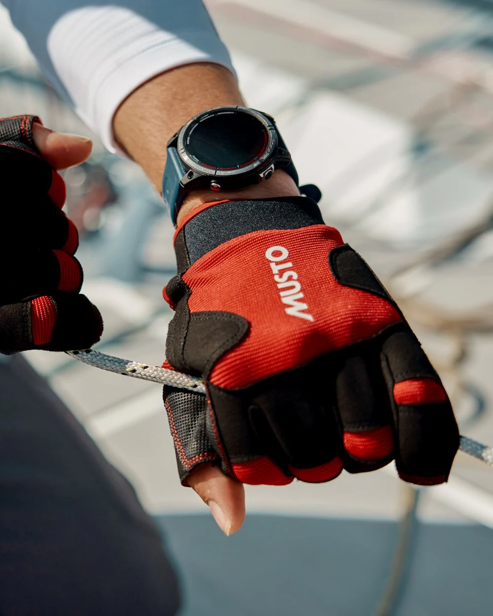Musto Performance Short Finger Gloves 2.0 - Image 2