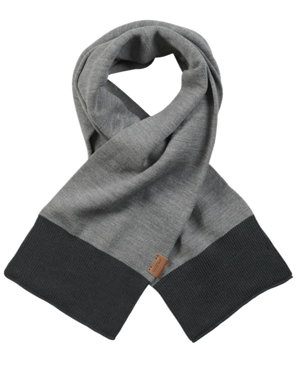 Musto Tipped Beanie & Scarf Gift Set - Image 4