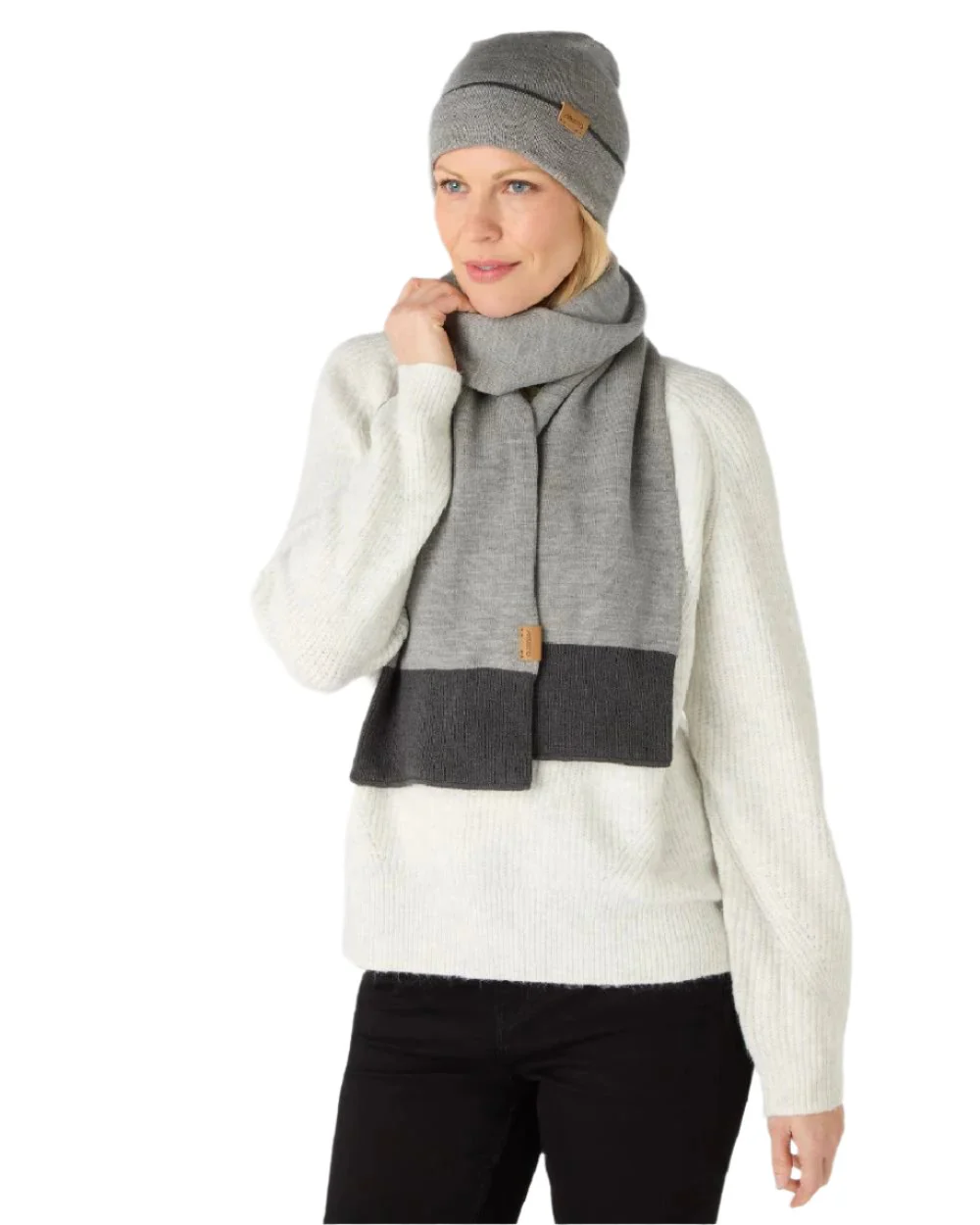 Musto Tipped Beanie & Scarf Gift Set - Image 6