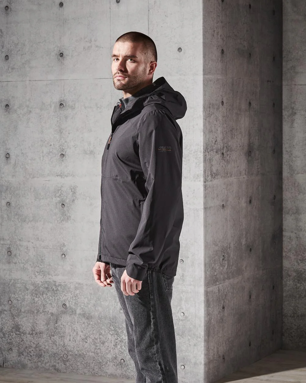 Musto X Land Rover Lite Rain Jacket - Image 3