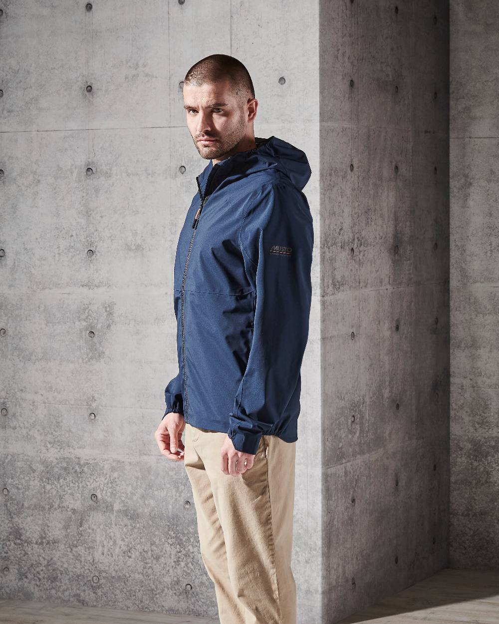 Musto X Land Rover Lite Rain Jacket - Image 7