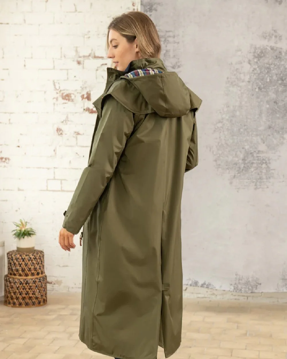 Lighthouse Outback Full Length Ladies Waterproof Raincoat - Image 12