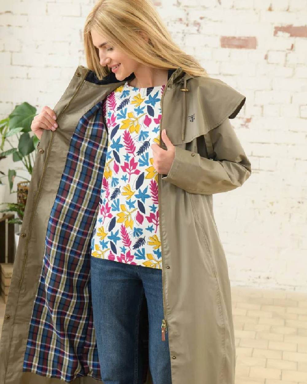 Lighthouse Outback Full Length Ladies Waterproof Raincoat - Image 18