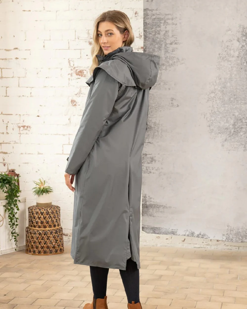 Lighthouse Outback Full Length Ladies Waterproof Raincoat - Image 51