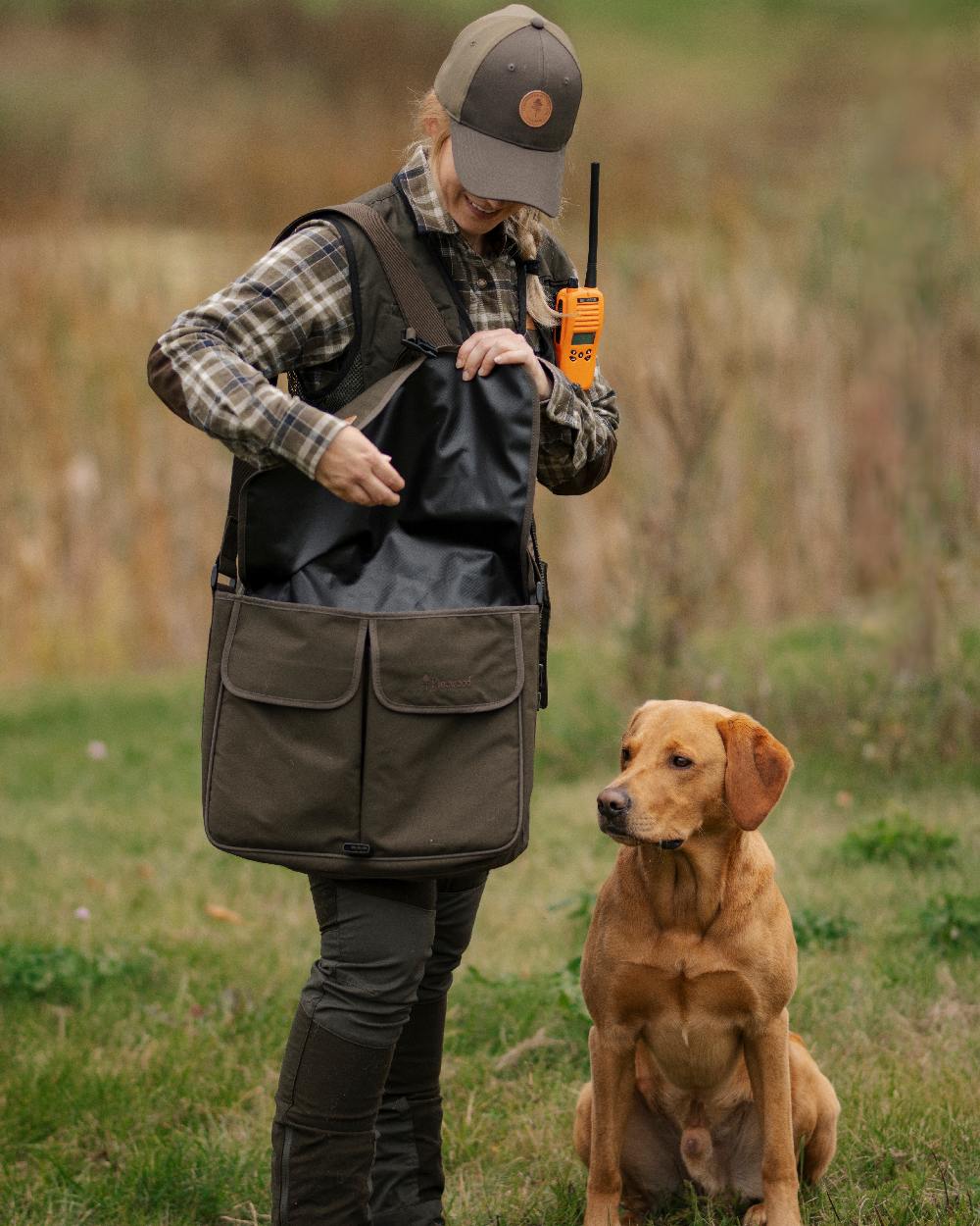 Pinewood Dog Sports Shoulder Bag - Image 3