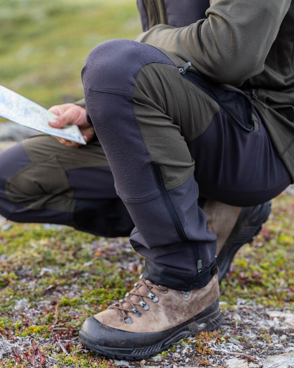 Pinewood Mens Abisko Adventure Trousers - Image 17