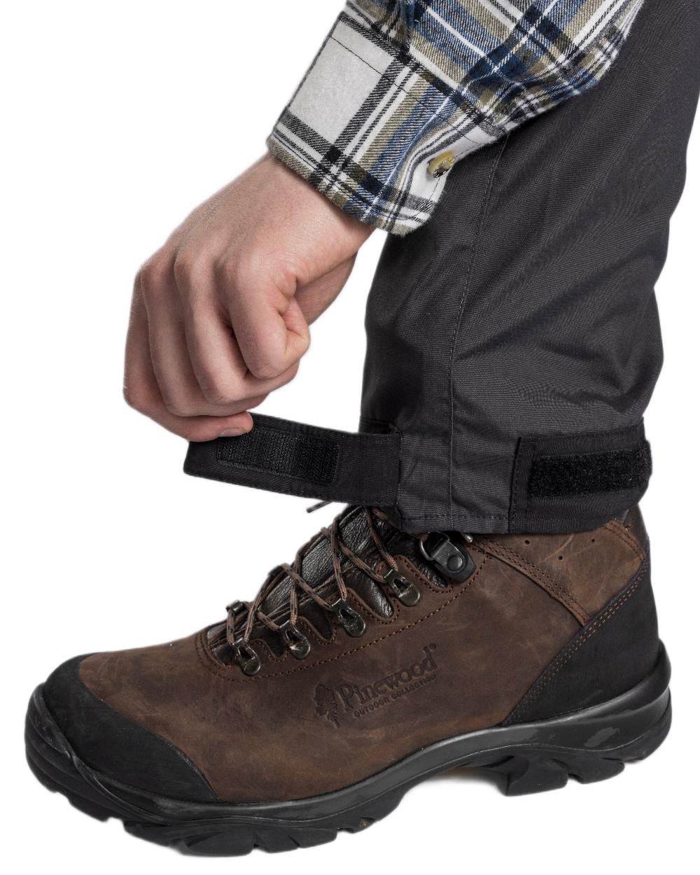Pinewood Mens Caribou TC Trousers - Image 14
