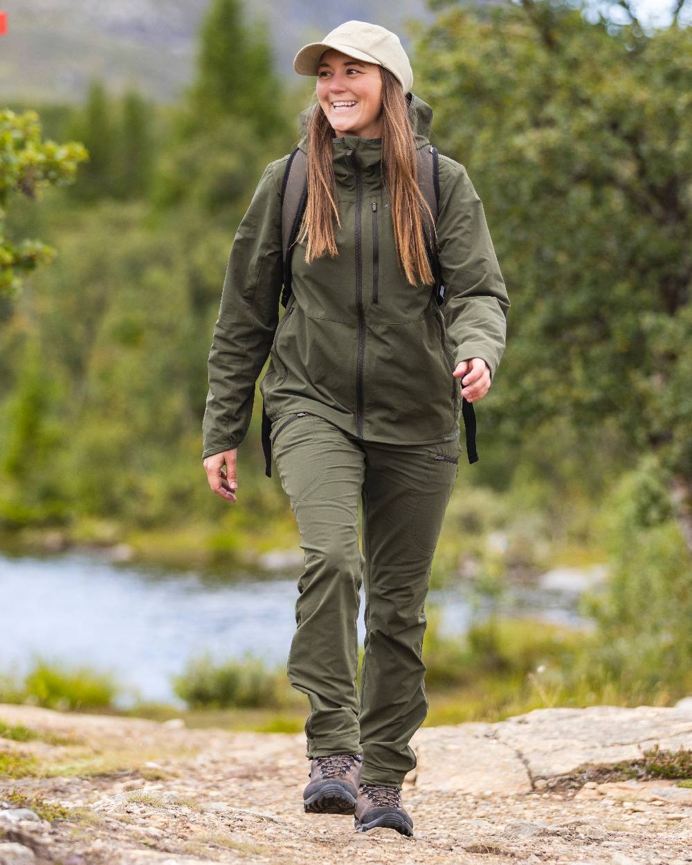 Pinewood Womens Abisko Light Stretch Jacket - Image 2