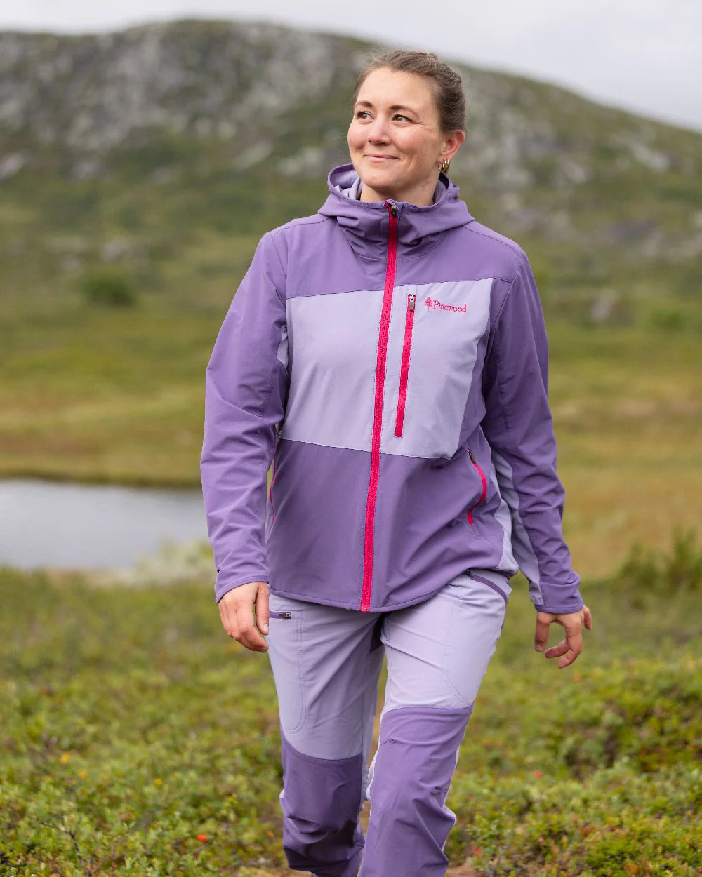Pinewood Womens Abisko Light Stretch Jacket - Image 23