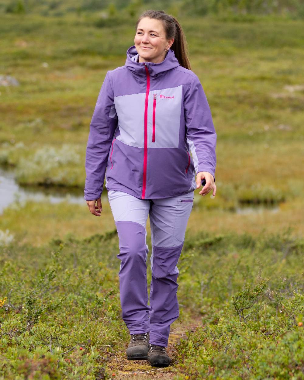 Pinewood Womens Abisko Light Stretch Jacket - Image 24