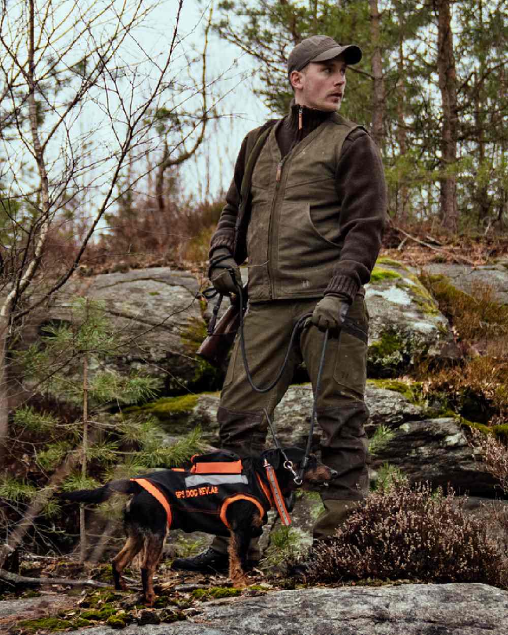 Harkila Pro Hunter Leather Waistcoat - Image 3