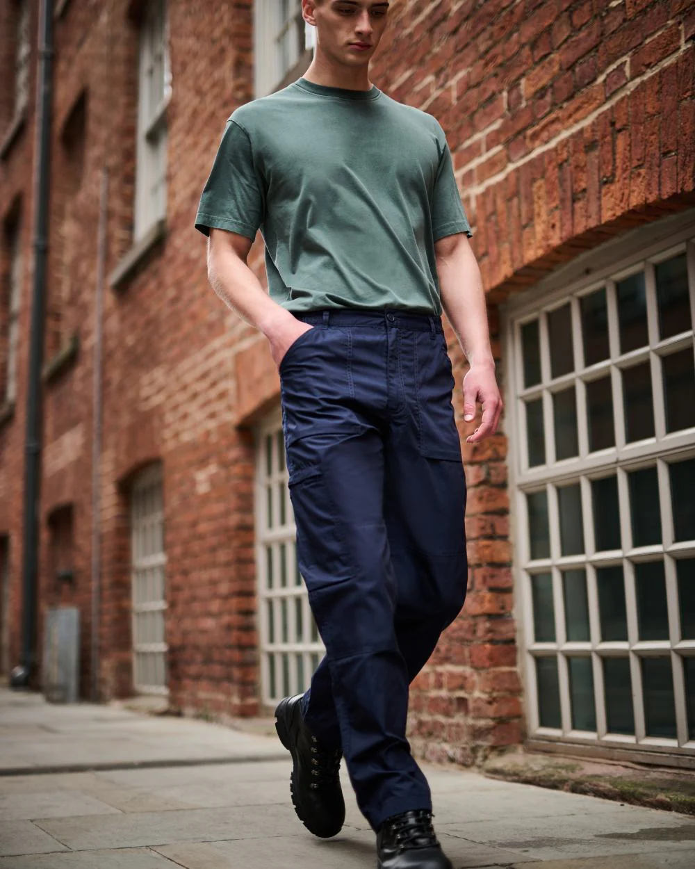 Regatta Professional Mens Multi Pocket Action Trousers Short Leg - Image 16