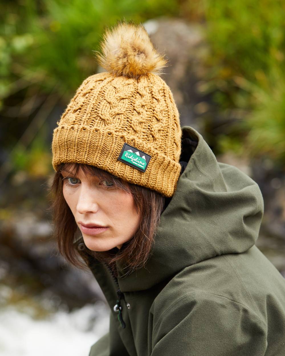 Ridgeline Nordic Fleck Bobble Hat - Image 16