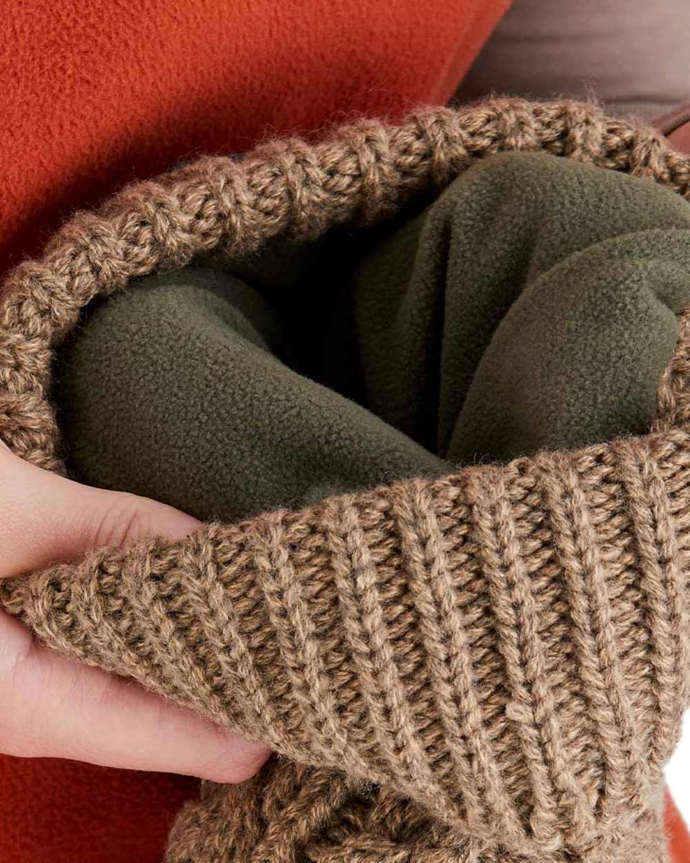 Ridgeline Nordic Fleck Bobble Hat - Image 29