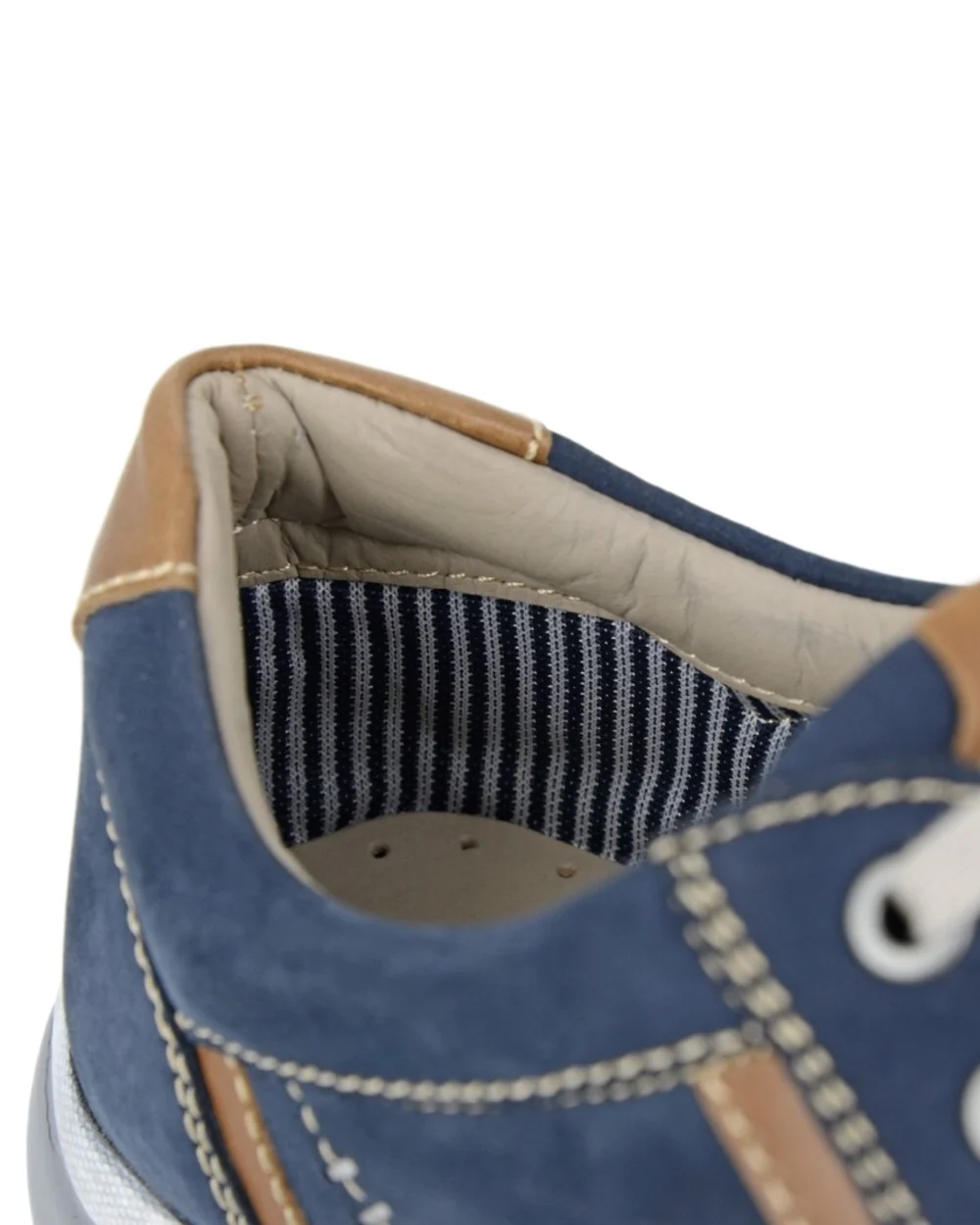 Roamers Mens 3 Eyelet Leisure Shoes - Image 4