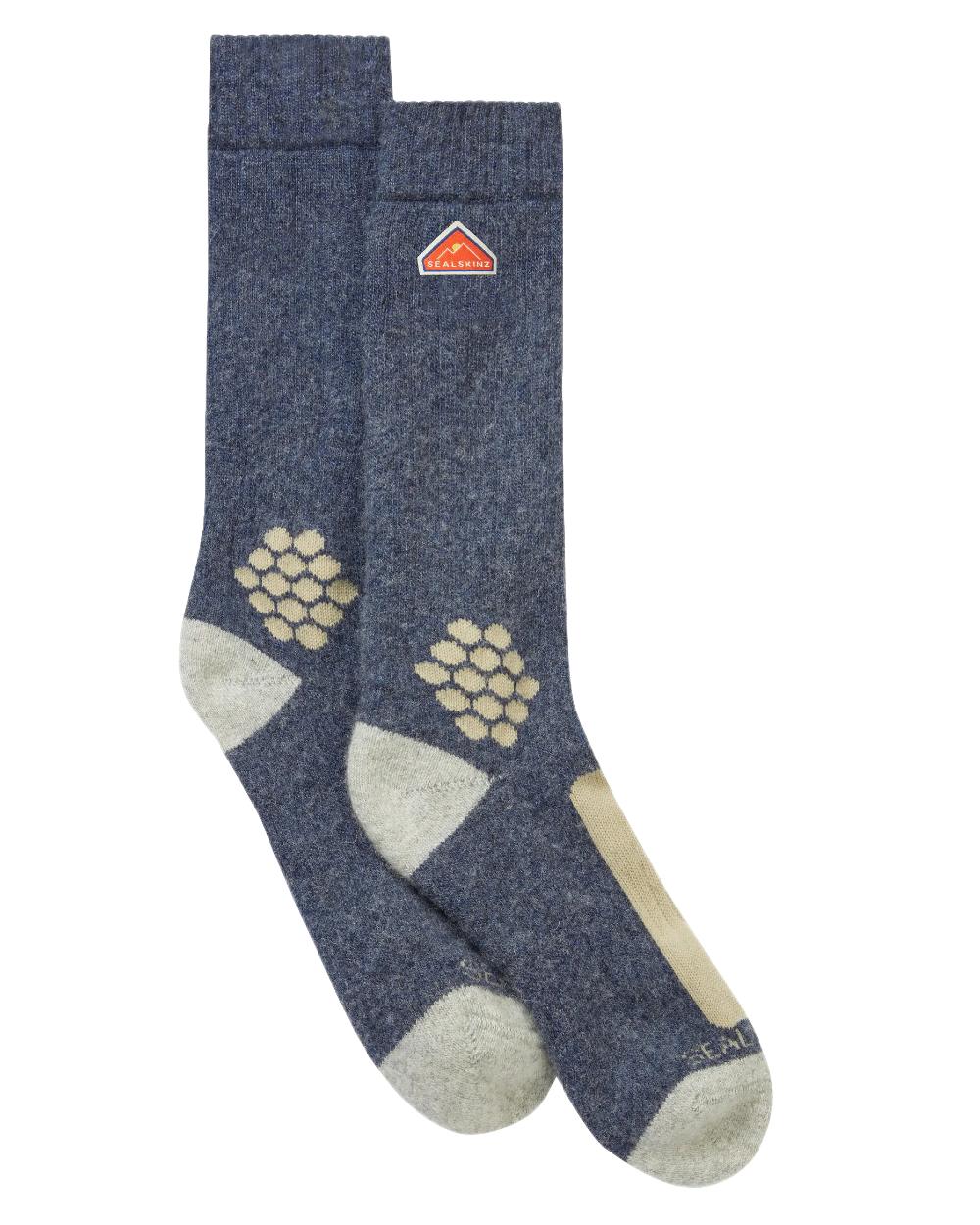 Sealskinz Scarning Recycled Wool Mid Length Twisted Hiking Socks - Image 2