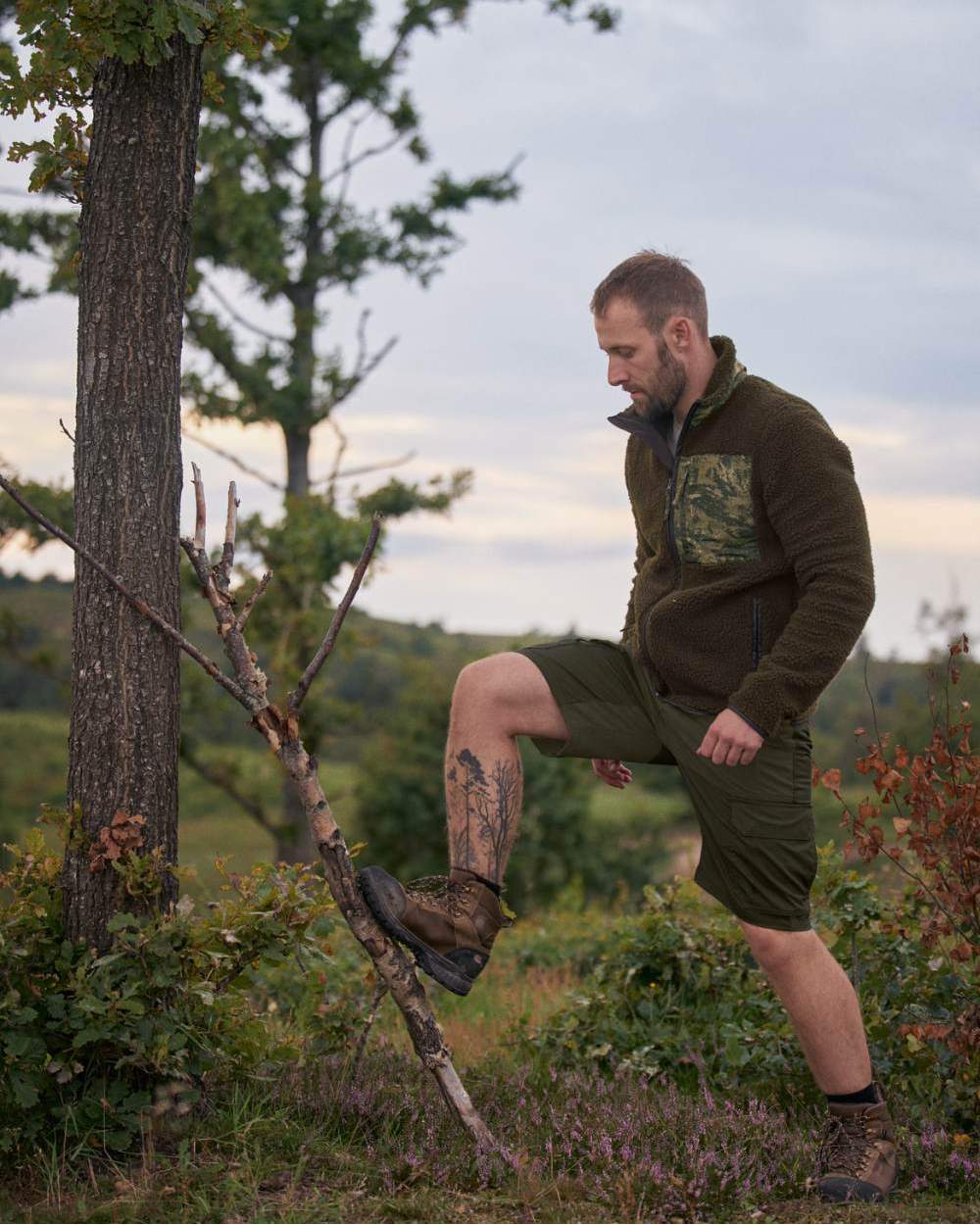 Seeland Elm Shorts - Image 2