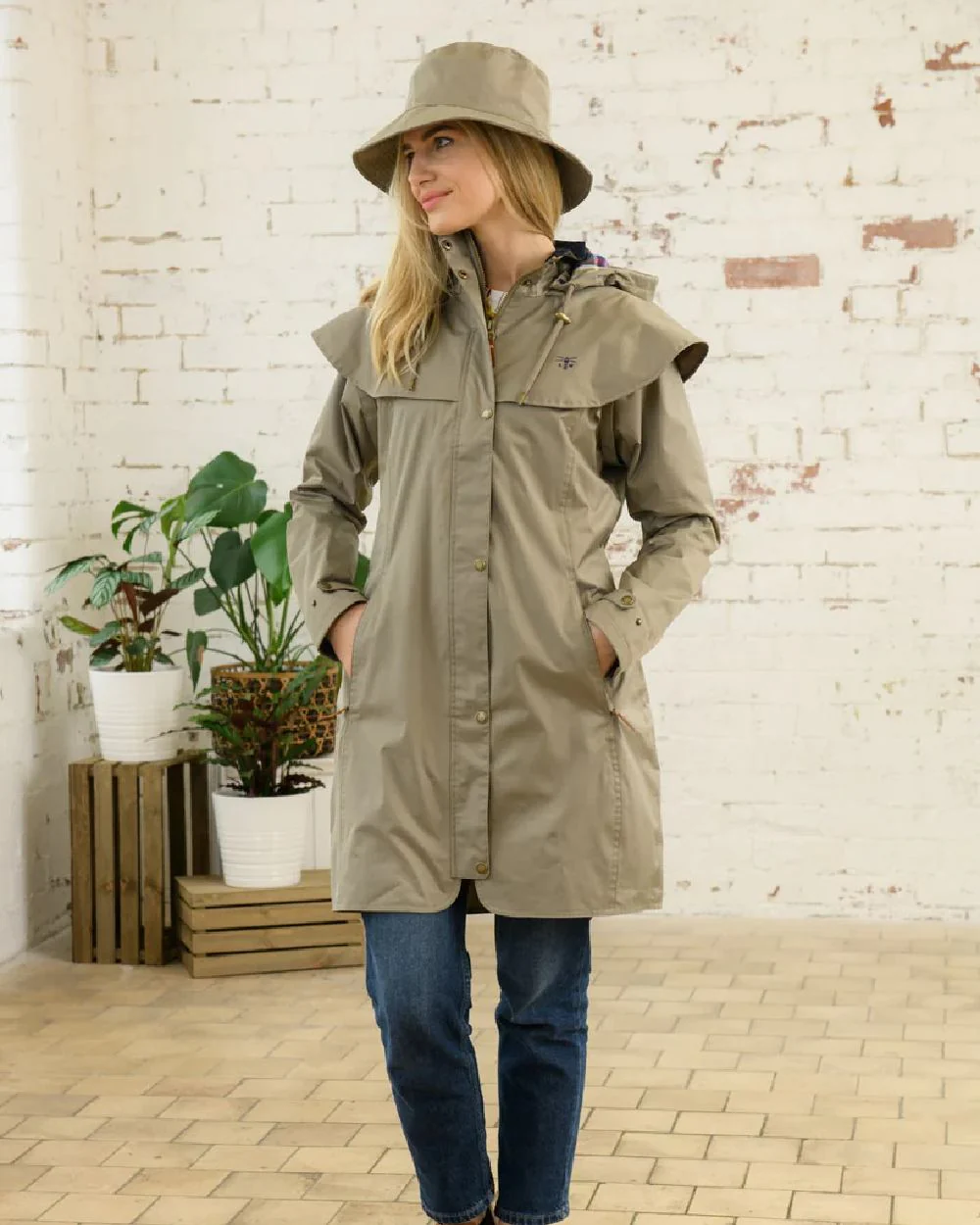 Lighthouse Storm Waterproof Hat - Image 29
