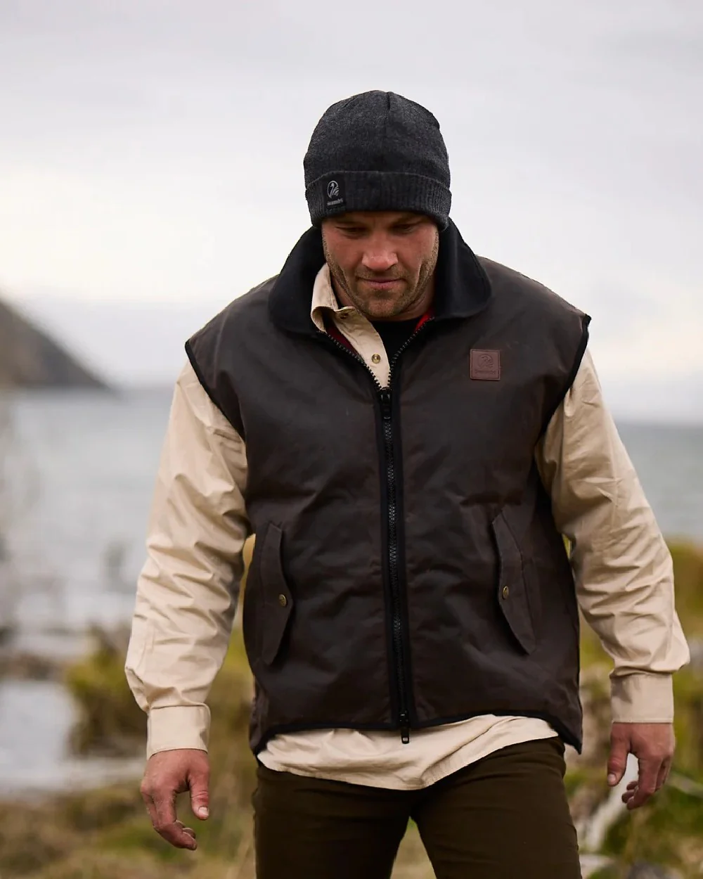 Swanndri Mens Foxton Oilskin Vest with Wool Lining - Image 2