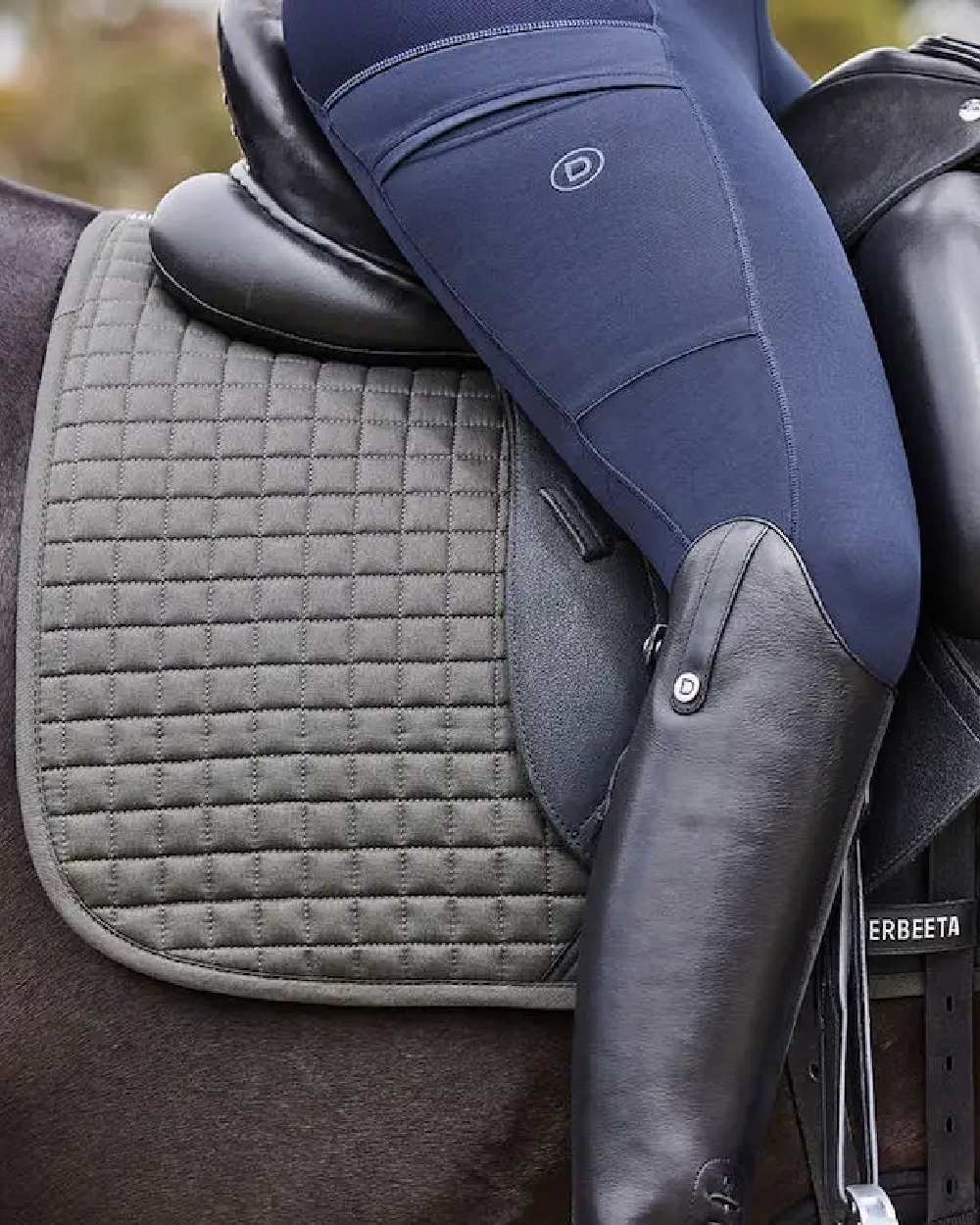 WeatherBeeta Prime Dressage Saddle Pad - Image 21