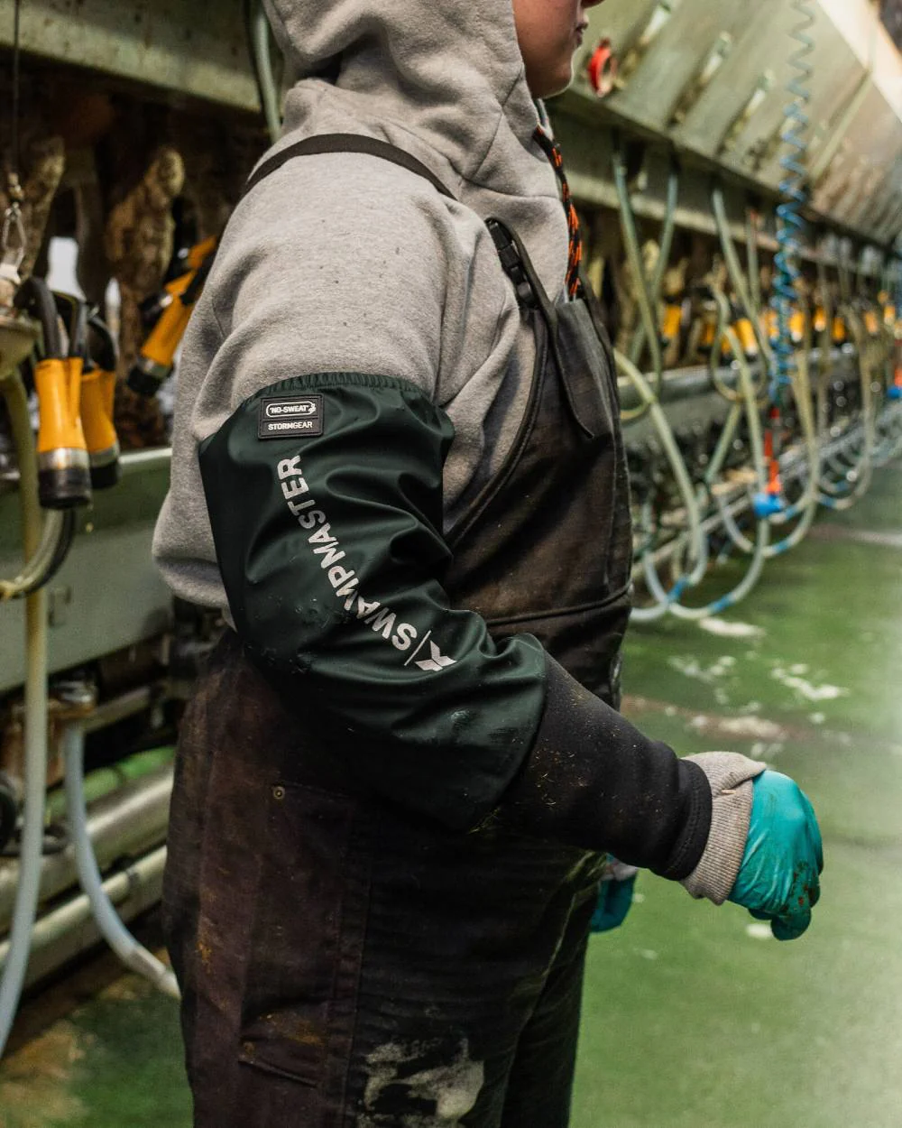 Xpert Swampmaster Stormgear Waterproof Dairy Sleeves - Image 2