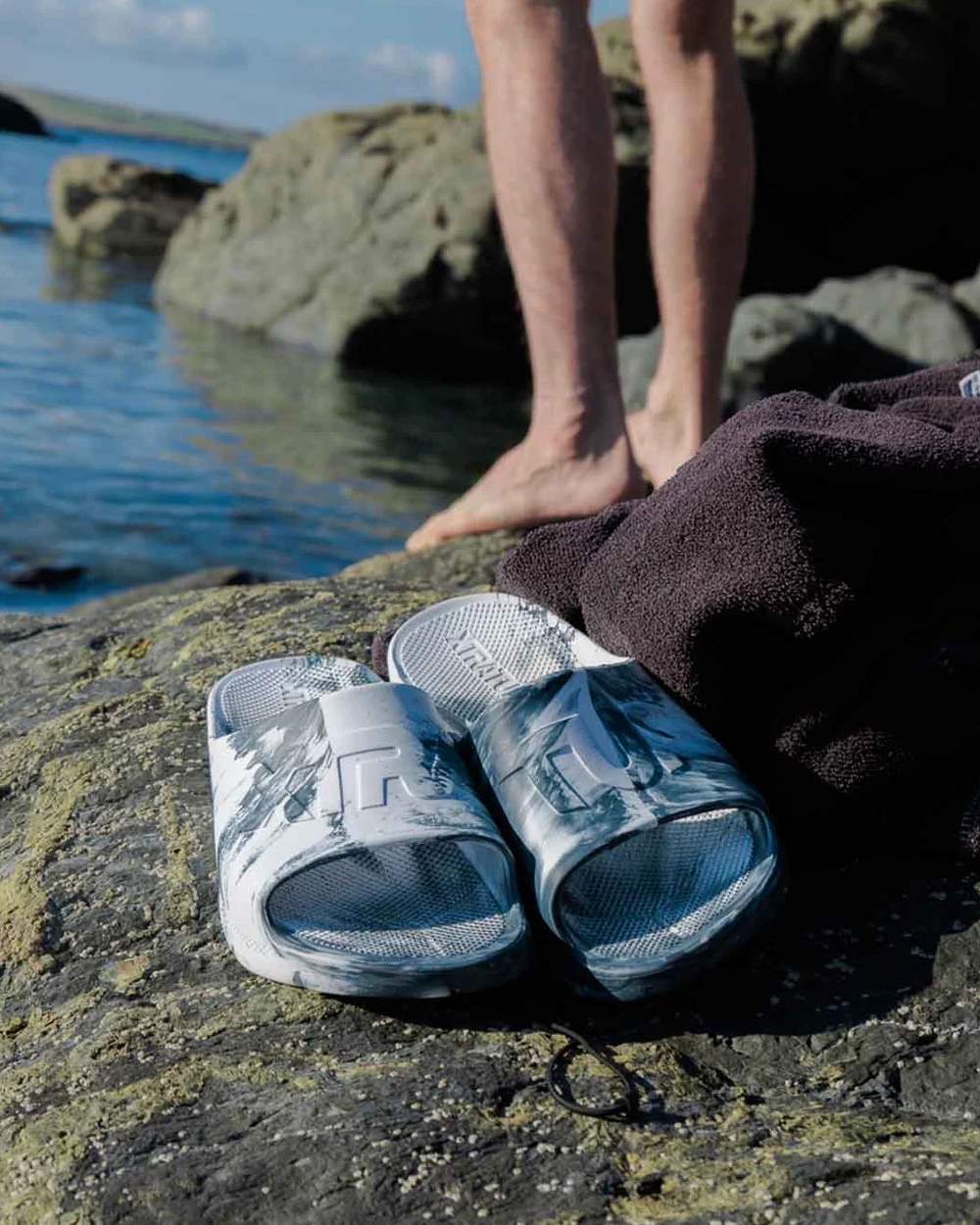 Xtratuf Mens Apres Fish Sliders - Image 9